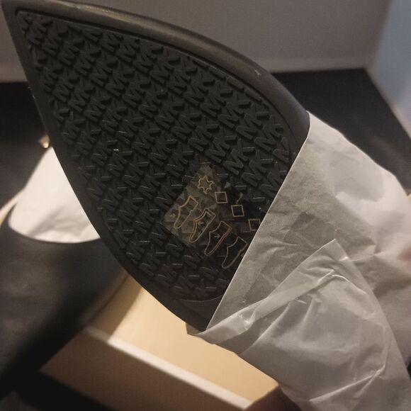 💯🔥MICHAEL KORS Women's Wren Flex Flat Studded Slip Ons, BLACK SIZE 6.5M🔥🔥N - Picture 7 of 9